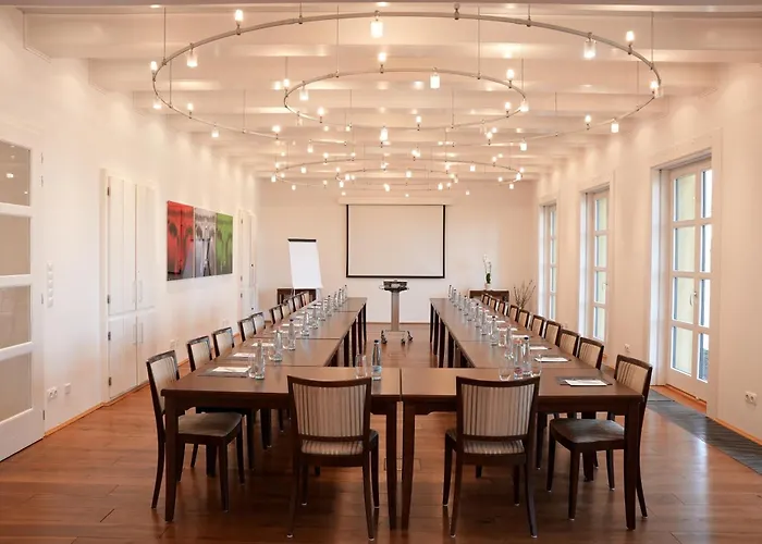 Hubertus Hof 4* بالاتونفينيفيس