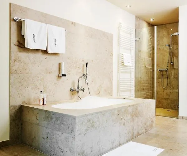 Курортный комплекс Hubertus Hof Балатонфеньвеш